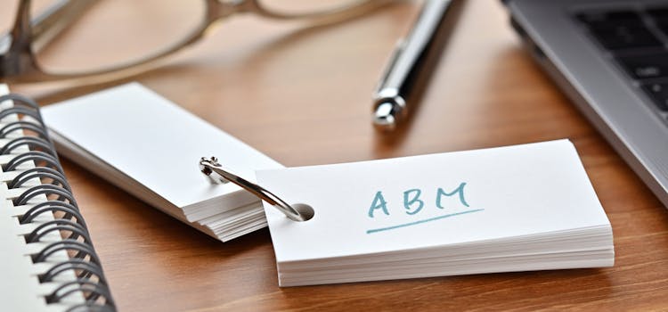 Nesten alle B2B-markedsførere jobber med account based marketing (ABM)